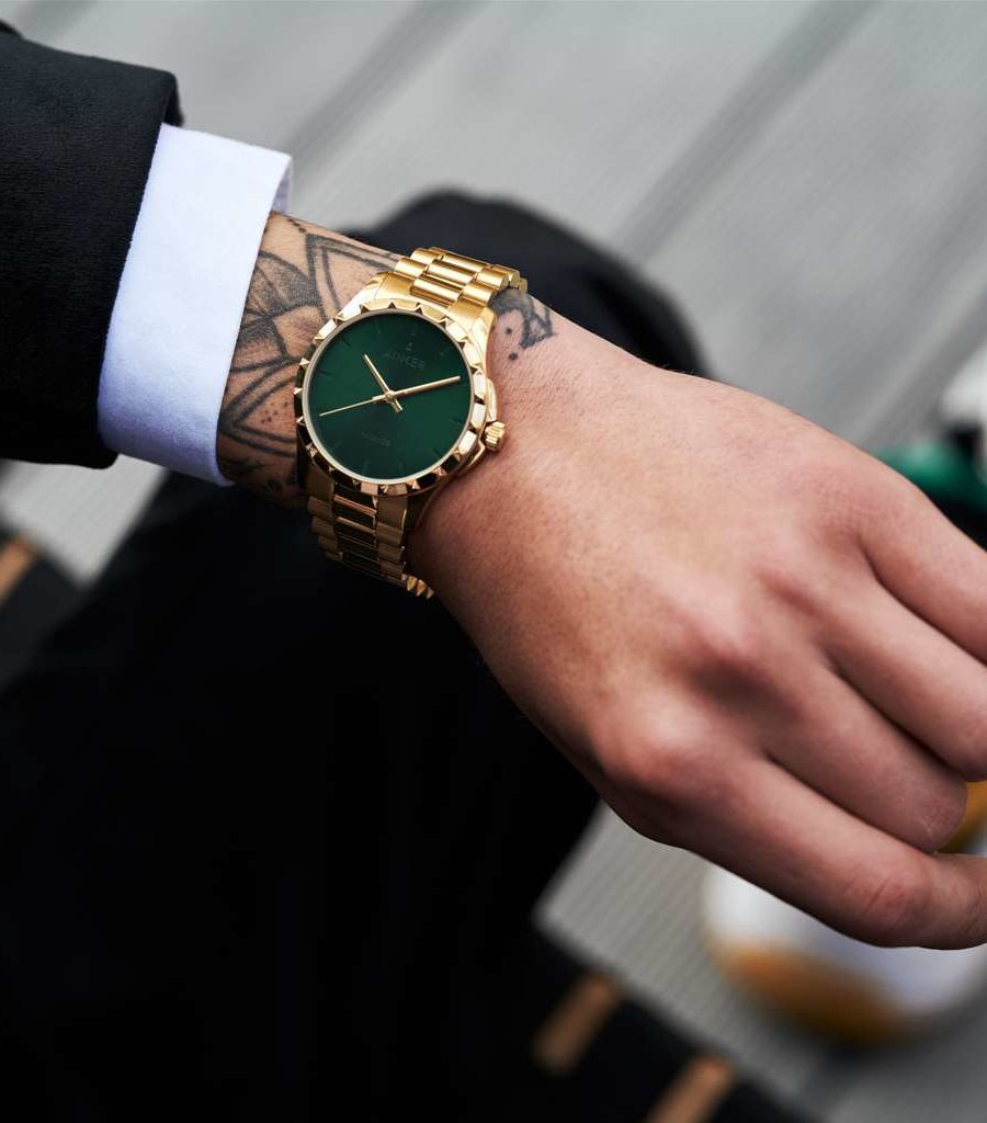 החלפת סוללה בשעון